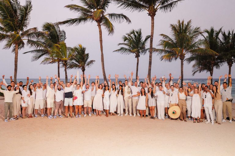 Corporate Retreat Trends of 2025: A Year of Conversations at a Glance